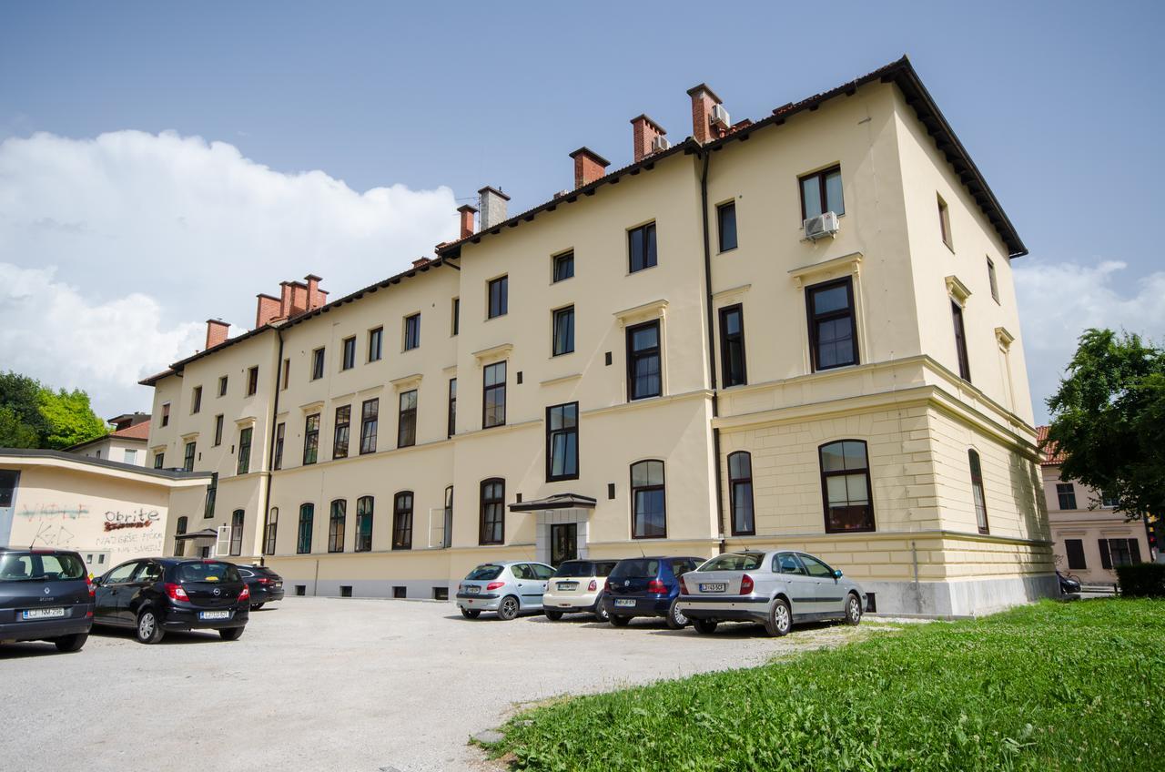 Apartment Trzaska With Free Parking Liubliana Exterior foto